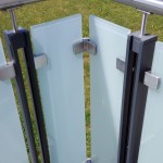 balaustra-parapetto-balcone-vetro-acidato-satinato-acciaio-inox-aisi-316-satinato-alluminio-duo-line-q-railing-azzate-varese-1d