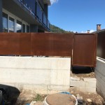 cancelletto-pedonale-acciaio-corten-effetto-ruggine-lamiera-moderno-design-azzate-varese-2a