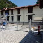 cancello-carraio-due-ante-battenti-certificato-zincato-doghe-basse-orizzontali-moderno-cantiere-design-azzate-varese-1b