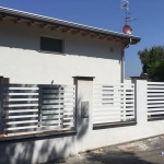 recinzione-ferro-verniciato-doghe-orizzontali-basse-moderna-design-azzate-varese-como-milano-ticino-svizzera-1b