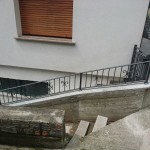 recinzione-ferro-verniciato-inserti-verticali-design-azzate-varese-como-milano-ticino-svizzera-5a