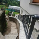 recinzione-ferro-verniciato-inserti-verticali-design-azzate-varese-como-milano-ticino-svizzera-5d