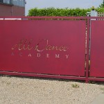 recinzione-ferro-verniciato-lamiera-disegno-taglio-laser-design-azzate-varese-como-milano-ticino-svizzera-1arecinzione-ferro-verniciato-lamiera-disegno-taglio-laser-design-azzate-varese-como-milano-ticino-svizzera-1a