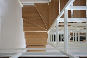 scala-arredo-mobile-riquadri-personalizzata-ferro-verniciato-gradini-legno-design-moderno-azzate-varese-como-milano-brianza-svizzera-canton-ticino-1d