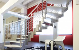 scala-elicoidale-moderna-design-novalinea-laser-helios-gradini-struttura-laterale-acciaio-satinato-azzate-varese-como-milano-brianza-svizzera-canton-ticino-1a