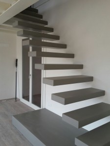 scala-sospesa-moderna-design-novalinea-futura-eagle-economica-gradini-sospesi-senza-ringhiera-legno-azzate-varese-como-milano-brianza-svizzera-canton-ticino-1b