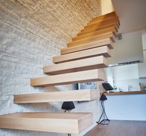 scala-sospesa-moderna-design-novalinea-futura-eagle-economica-gradini-sospesi-senza-ringhiera-legno-azzate-varese-como-milano-brianza-svizzera-canton-ticino-2c