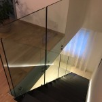 ringhiera-parapetto-scala-vetro-boccole-acciaio-inox-aisi-304-design-moderno-varese-azzate-4f