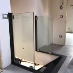 ringhiera-parapetto-scala-vetro-morsetti-acciaio-inox-aisi-304-satinato-design-moderno-varese-azzate-1i