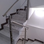 ringhiera-parapetto-scala-acciaio-inox-aisi-304-piantane-quadro-inserti-tondo-orizzontali-design-moderno-varese-azzate-3g