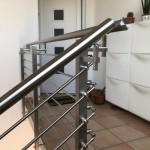 ringhiera-parapetto-scala-acciaio-inox-aisi-304-piantane-quadro-inserti-tondo-orizzontali-design-moderno-varese-azzate-milano-como-svizzera-canton-ticino-5e