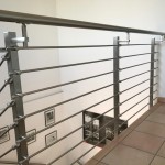 ringhiera-parapetto-scala-acciaio-inox-aisi-304-piantane-quadro-inserti-tondo-orizzontali-design-moderno-varese-azzate-milano-como-svizzera-canton-ticino-5h