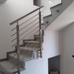 ringhiera-parapetto-scala-acciaio-inox-aisi-304-piantane-quadro-inserti-tondo-orizzontali-design-moderno-varese-azzate-milano-como-svizzera-canton-ticino-6b